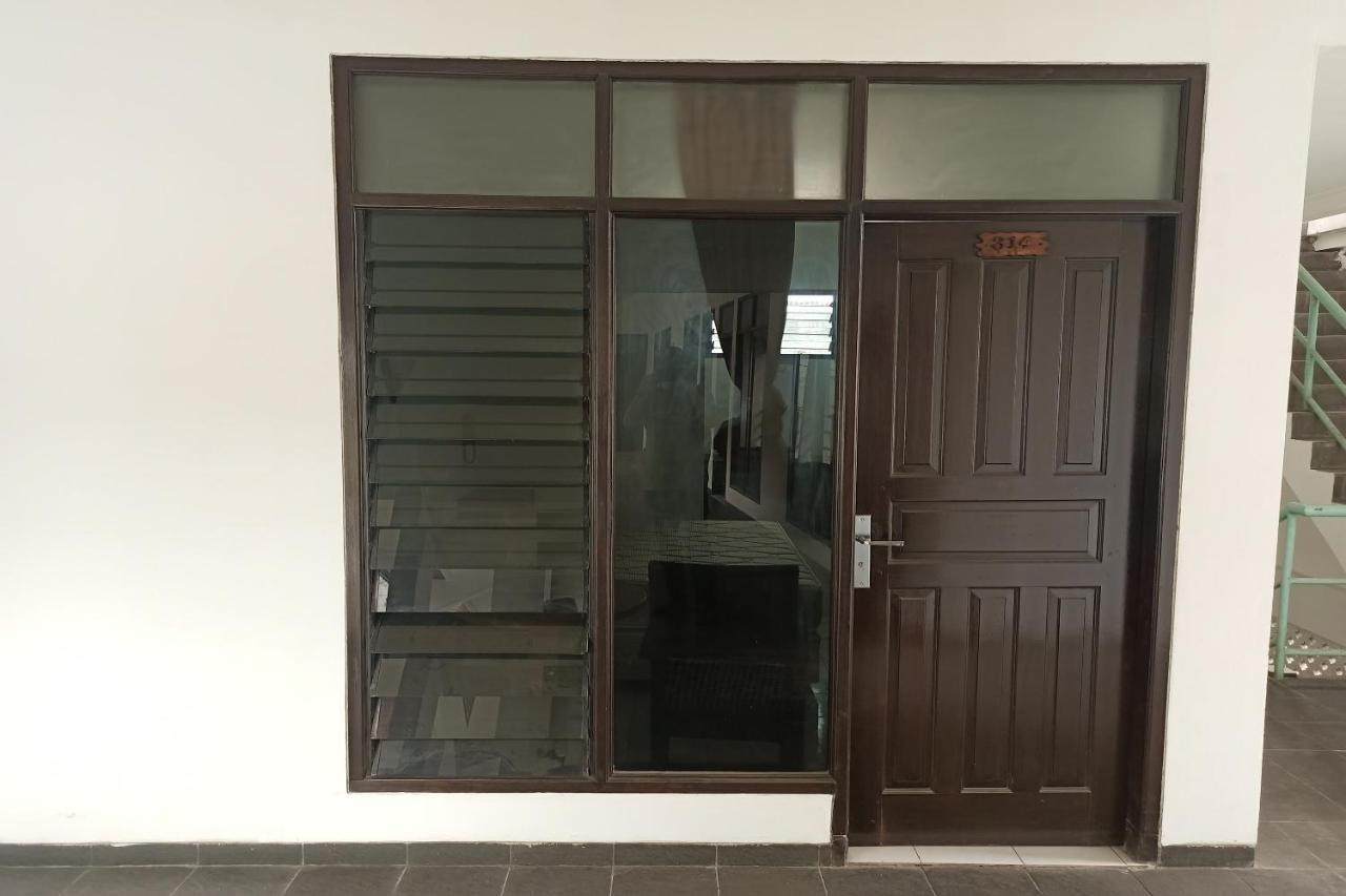 Oyo 92324 Hotel Sinar Rejeki Sukabumi Bagian luar foto