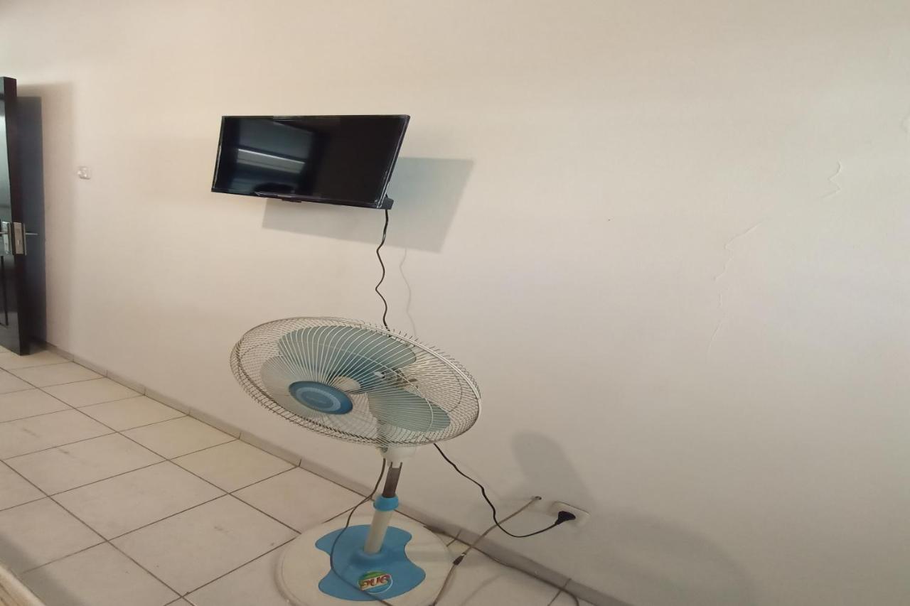 Oyo 92324 Hotel Sinar Rejeki Sukabumi Bagian luar foto