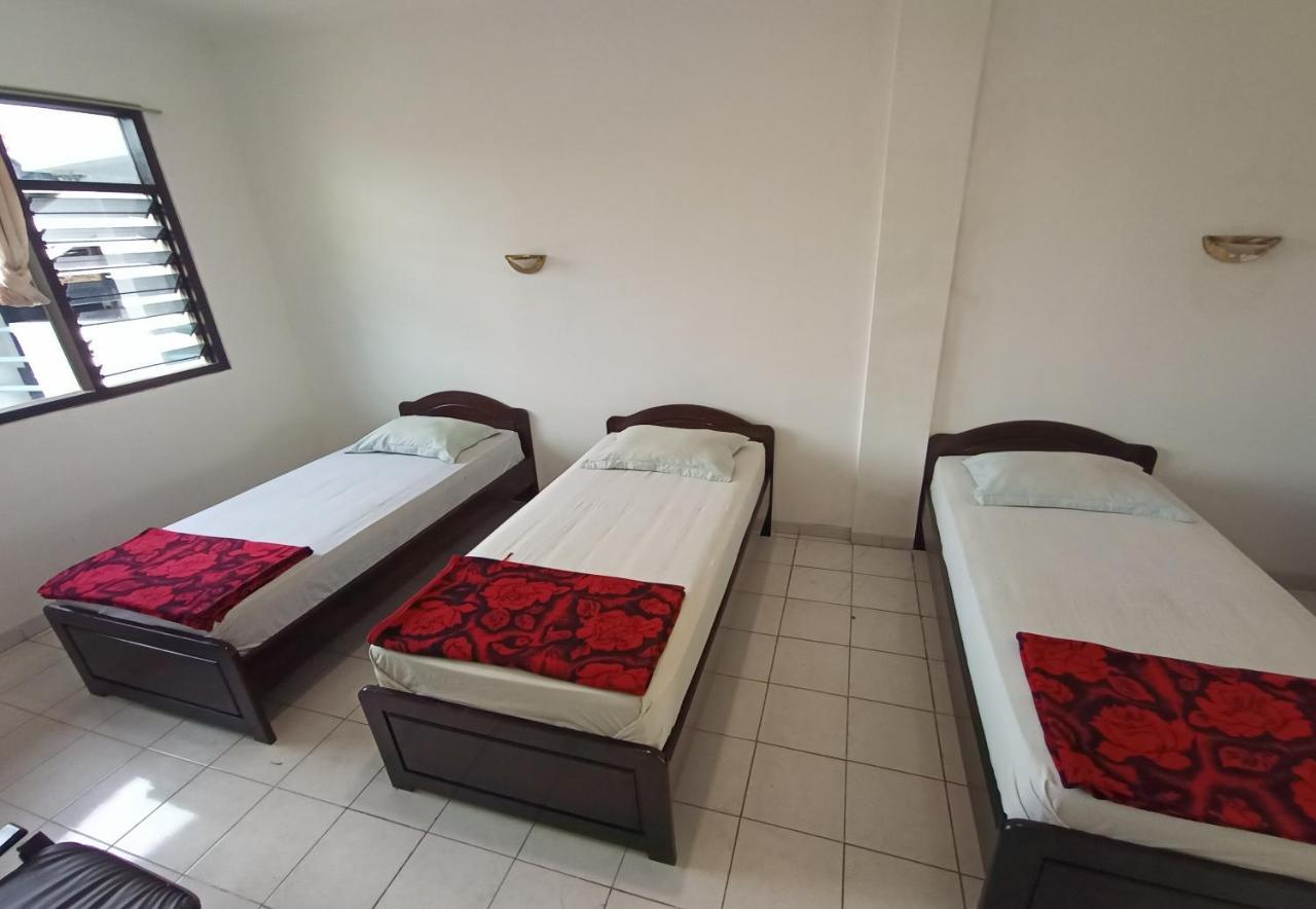 Oyo 92324 Hotel Sinar Rejeki Sukabumi Bagian luar foto