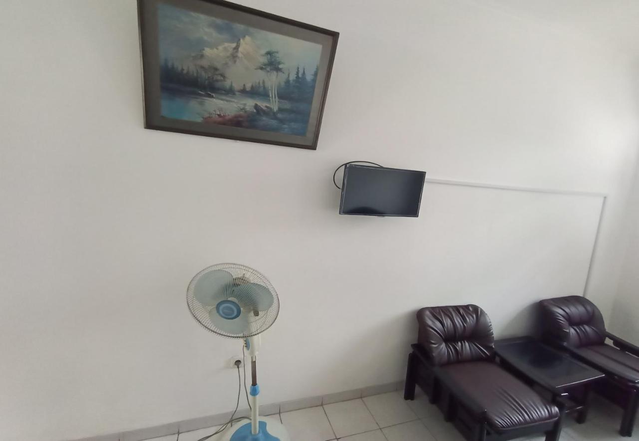 Oyo 92324 Hotel Sinar Rejeki Sukabumi Bagian luar foto