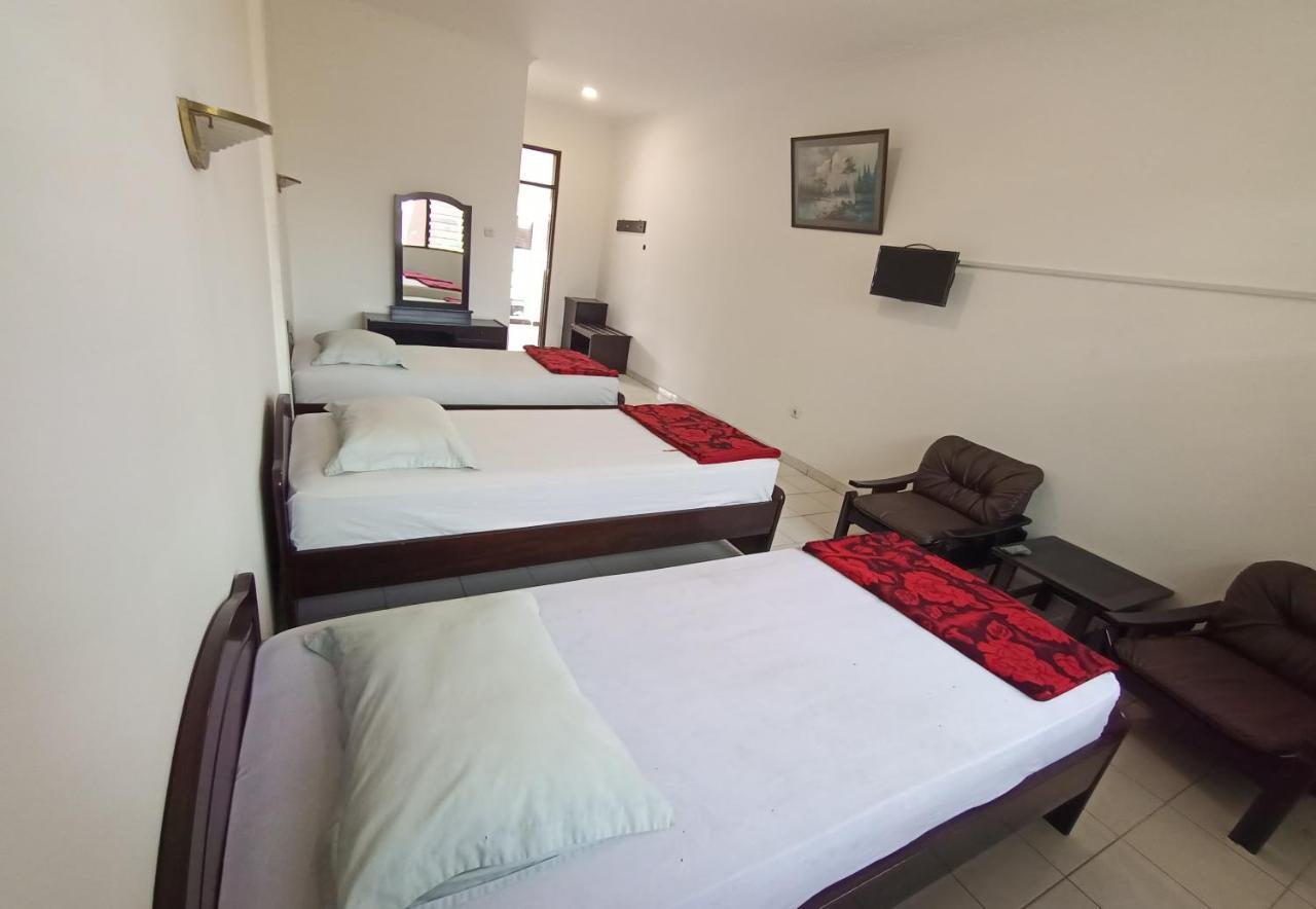 Oyo 92324 Hotel Sinar Rejeki Sukabumi Bagian luar foto