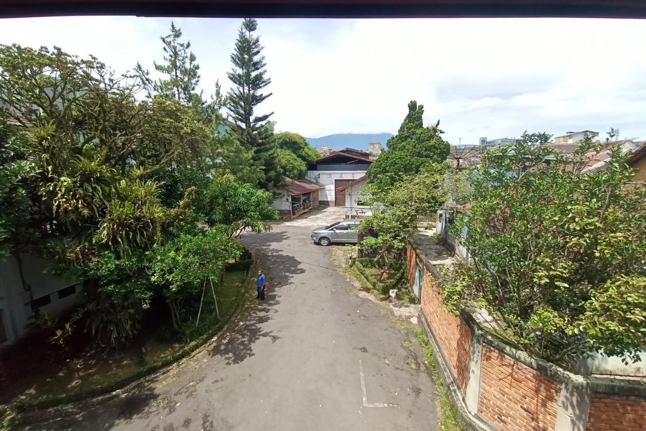 Oyo 92324 Hotel Sinar Rejeki Sukabumi Bagian luar foto
